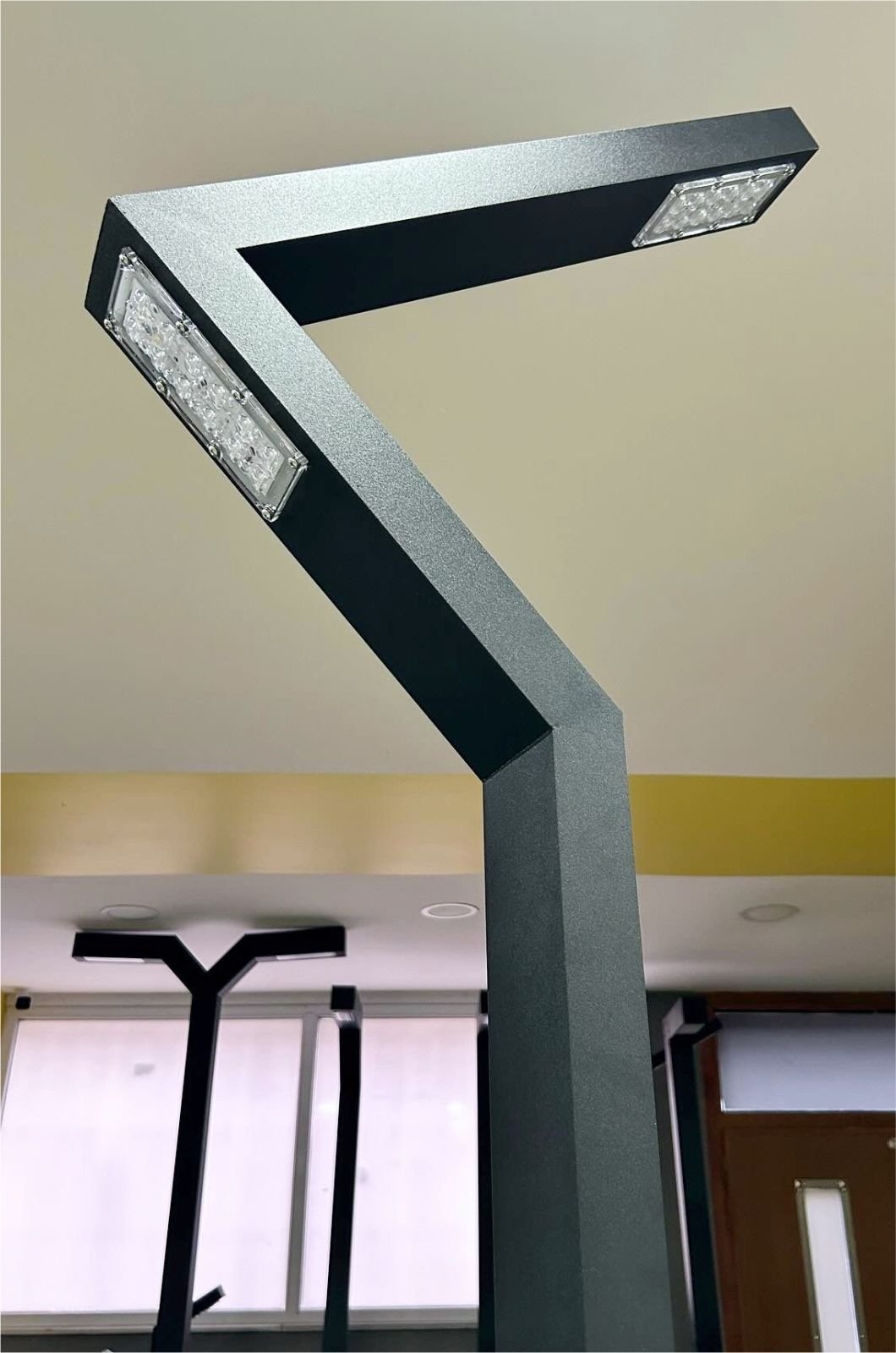 Evran 250cm. Bahçe, Site, Yürüme Yolu Led Aydınlatma Direği