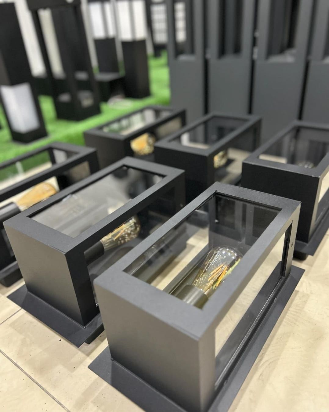 Camlı Aplik 30cm. Duvar Aplik