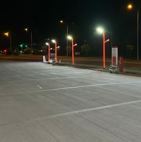 Akar Yakıt İstasyonu Benzin İstasyon Aydınlatma Direği Ambiyans Ledli 600CM