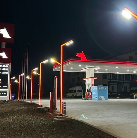 Akar Yakıt İstasyonu Benzin İstasyon Aydınlatma Direği Ambiyans Ledli 600CM